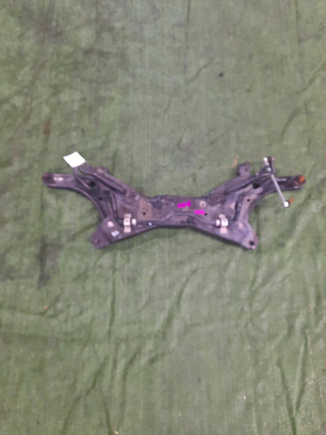 Балка под двс NISSAN ROOX B44A BR06DE 3581 1 ракурс