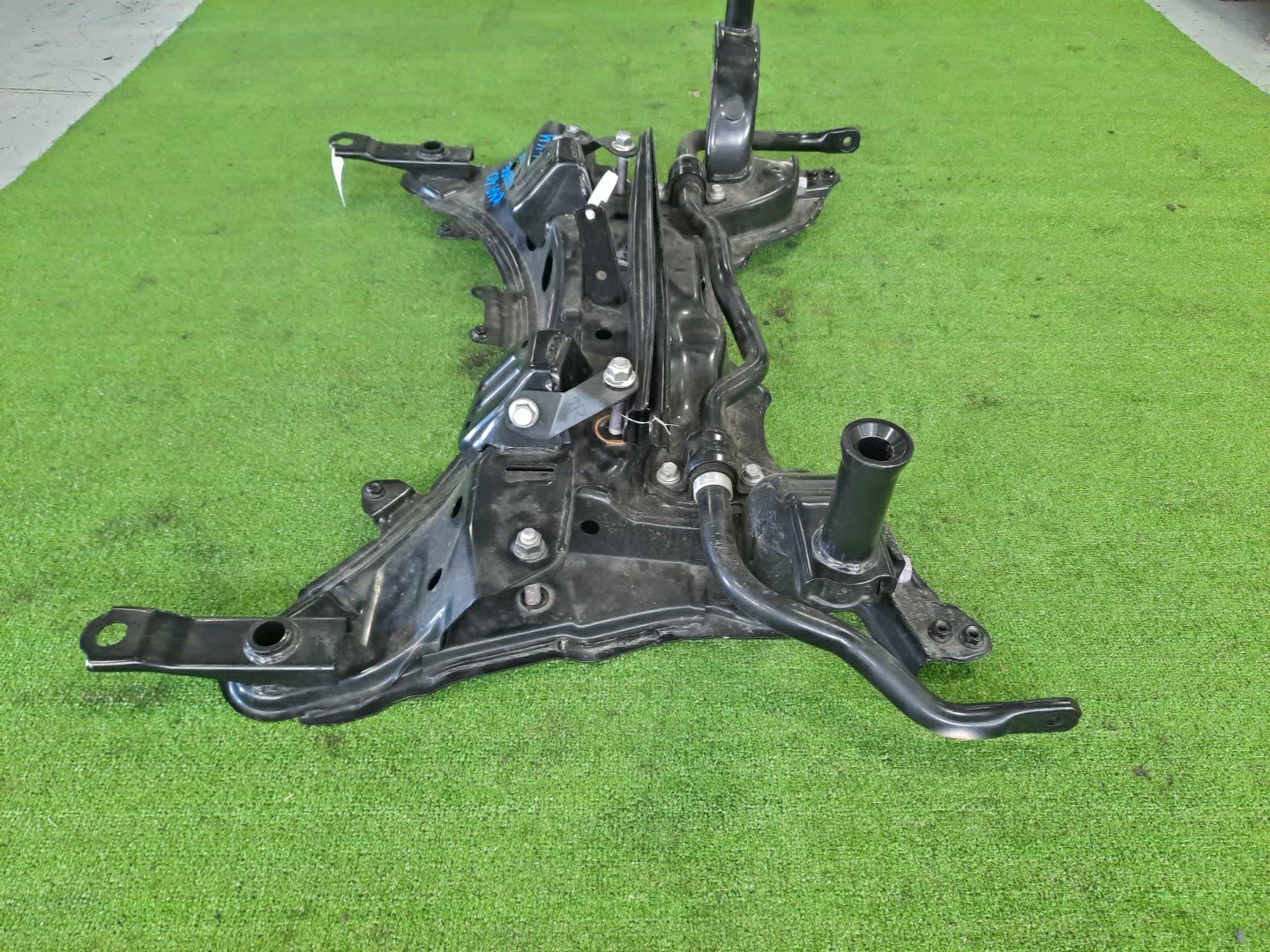 Балка под двс передняя LEXUS UX250H MZAH10 4293 4 ракурс
