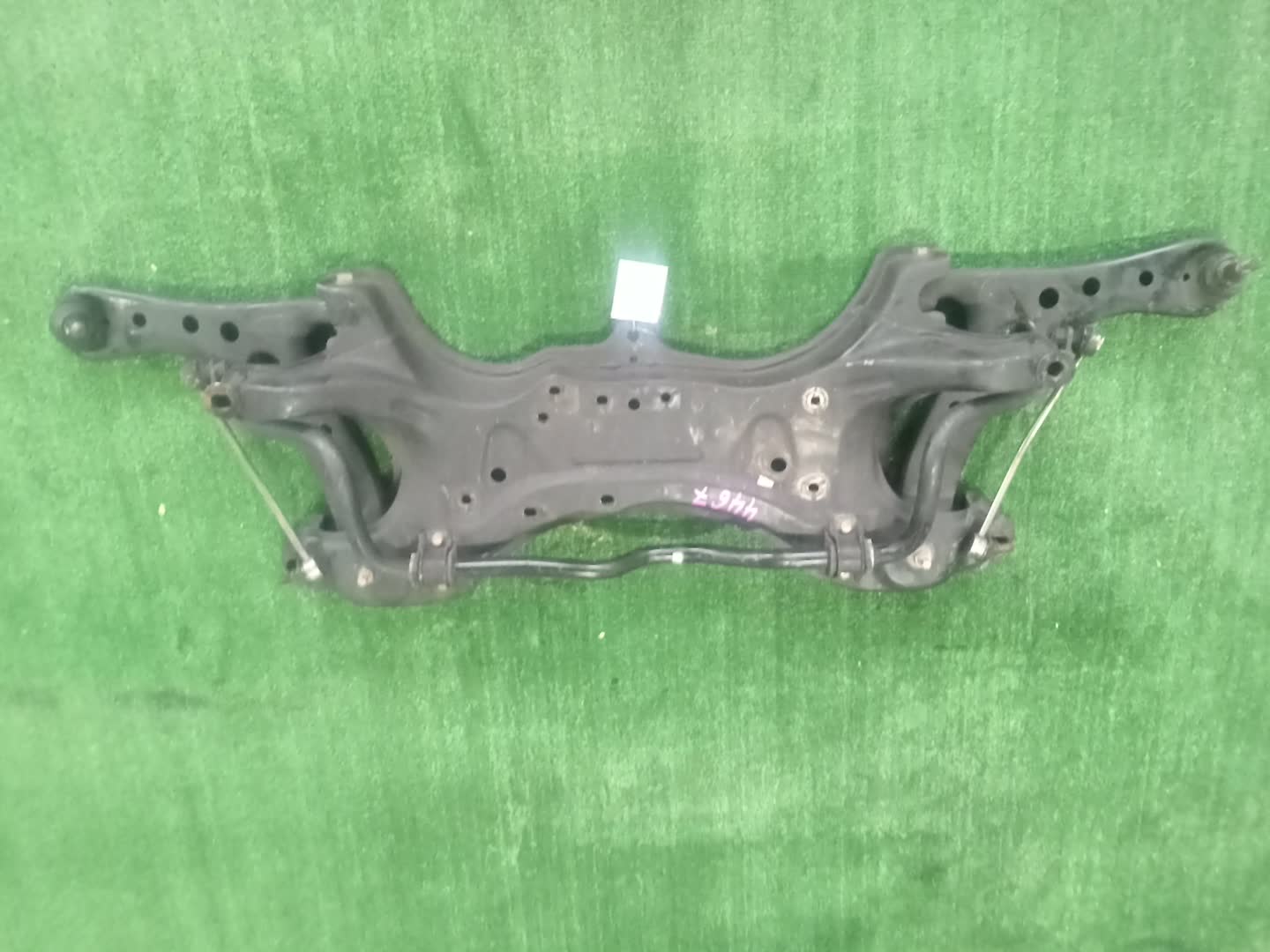 Балка под двс передняя TOYOTA VOXY ZWR80G 2ZR-FXE 4467 1 ракурс