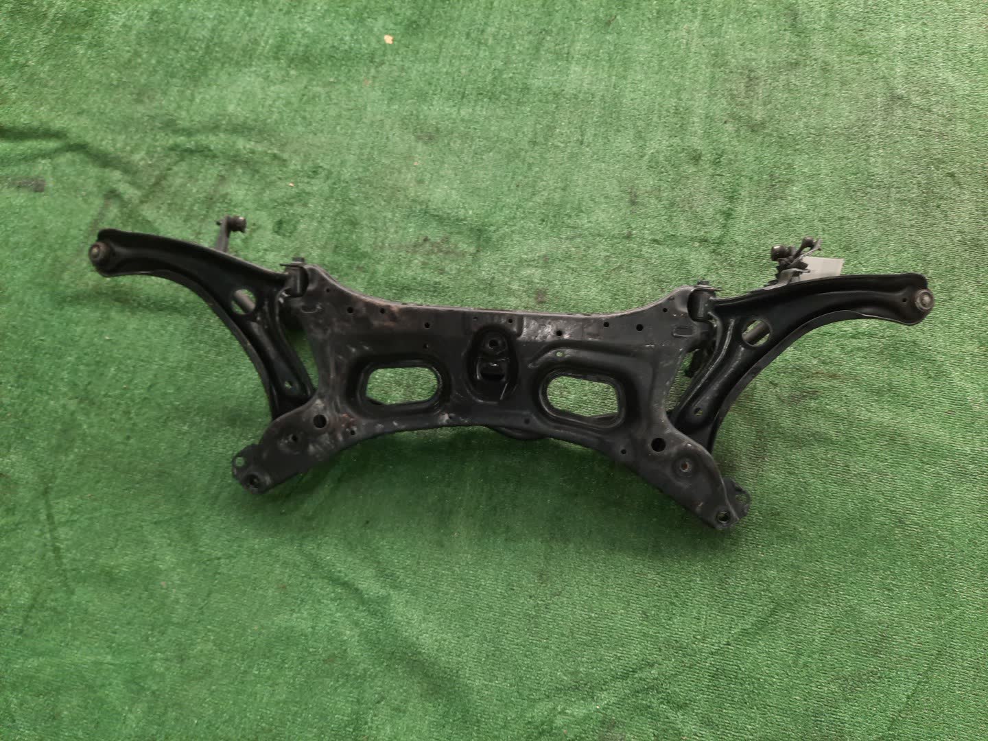 Балка под двс передняя HONDA FIT GK3 L13B 5116 2 ракурс