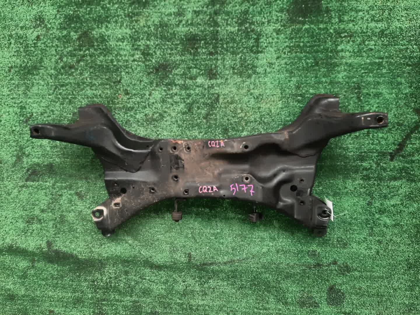 Балка под двс передняя MITSUBISHI MIRAGE DINGO CQ2A 4G15 5177 1 ракурс