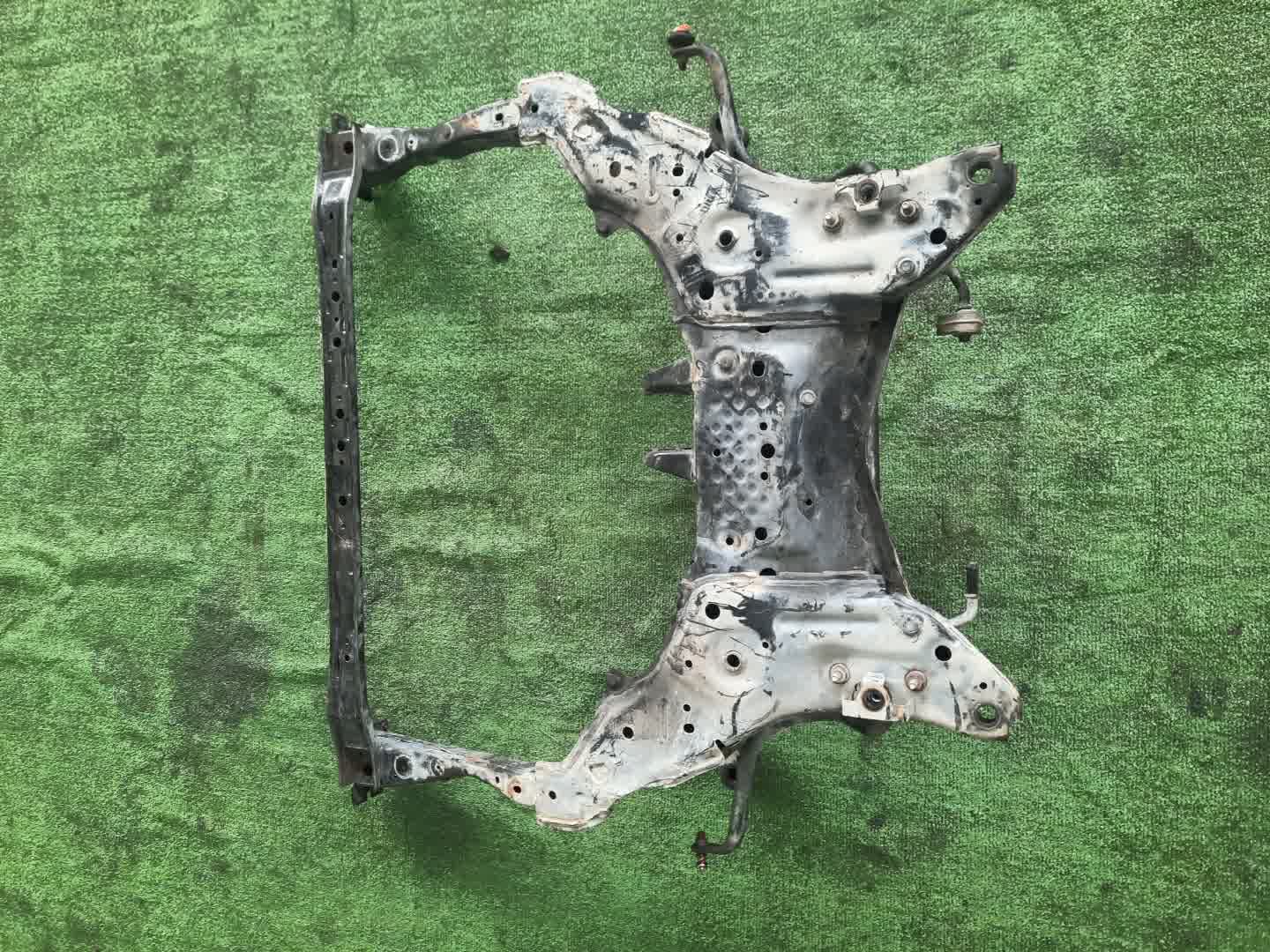 Балка под двс MAZDA AXELA BM6FJ Z6 5251 2 ракурс