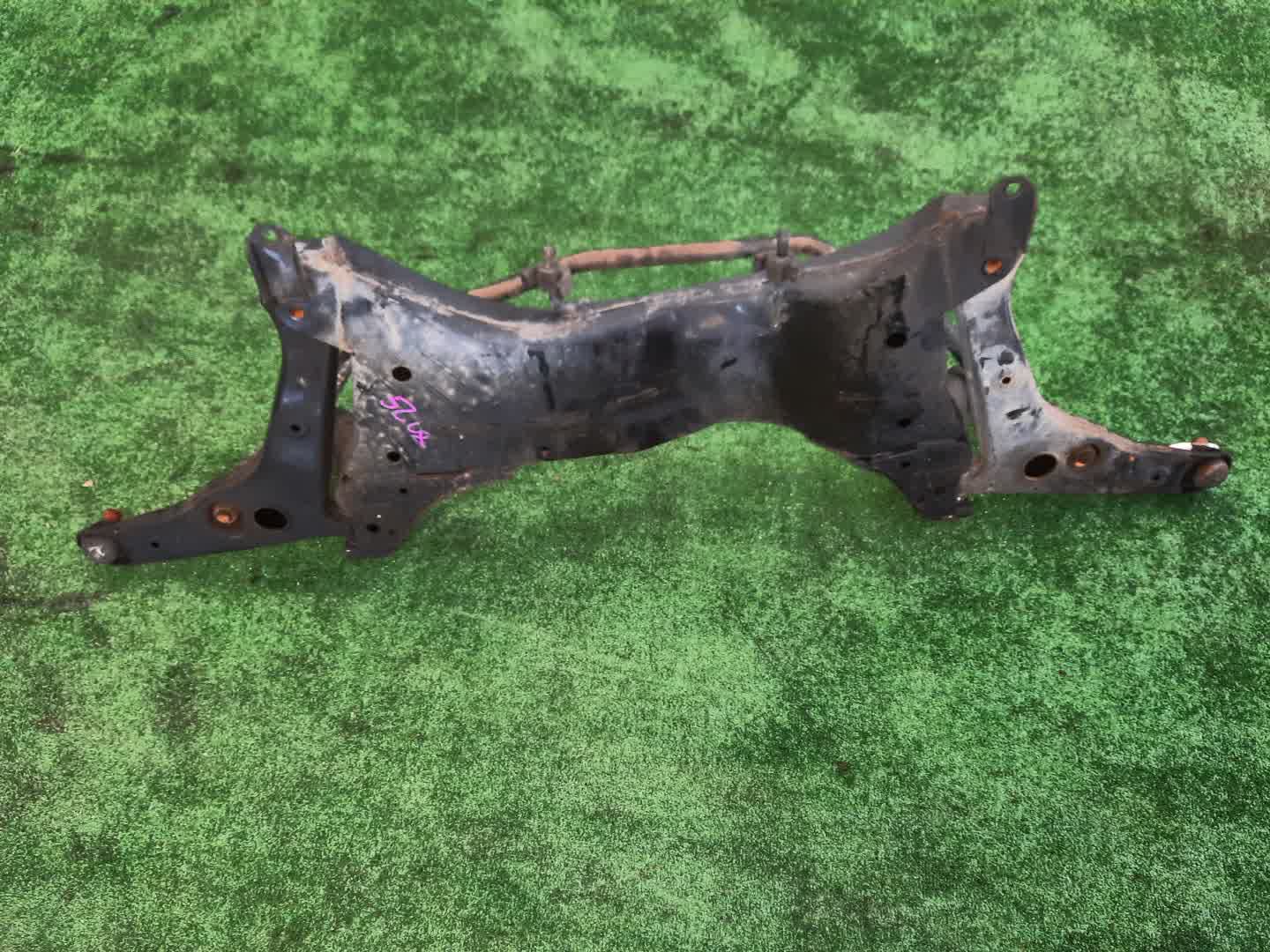 Балка под двс передняя MITSUBISHI MIRAGE DINGO CQ2A 4G15 5608 2 ракурс
