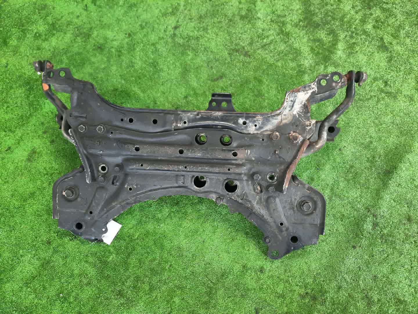Балка под двс передняя LEXUS NX300 AGZ15 8AR-FTS 5726 2 ракурс