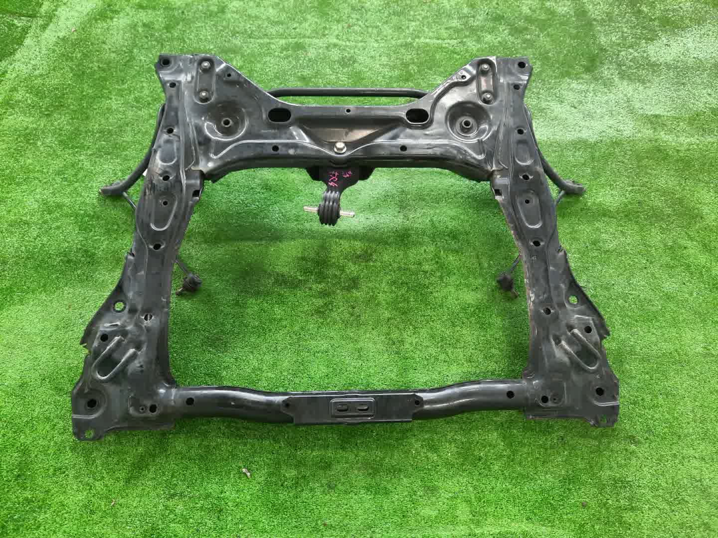 Балка под двс передняя HONDA JADE FR4 LEB 5747 2 ракурс