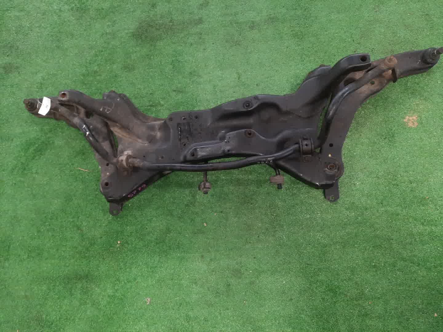 Балка под двс передняя MITSUBISHI AIRTREK CU2W 4G63 5779 2 ракурс