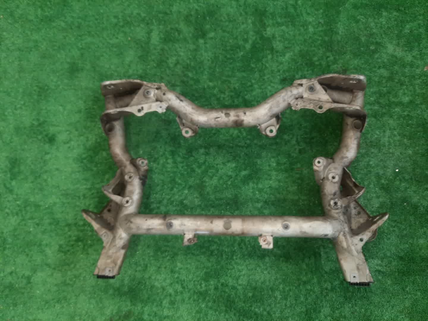 Балка под двс передняя MERCEDES-BENZ C-Class W203.046 M271.946 5881 2 ракурс
