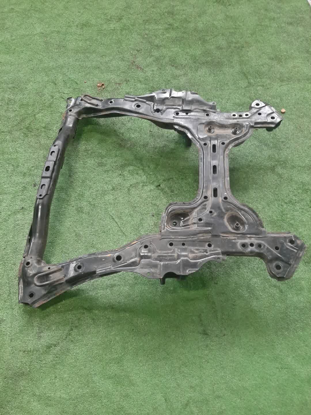 Балка под двс передняя HONDA CROSSROAD RT2 R18A 5883 3 ракурс