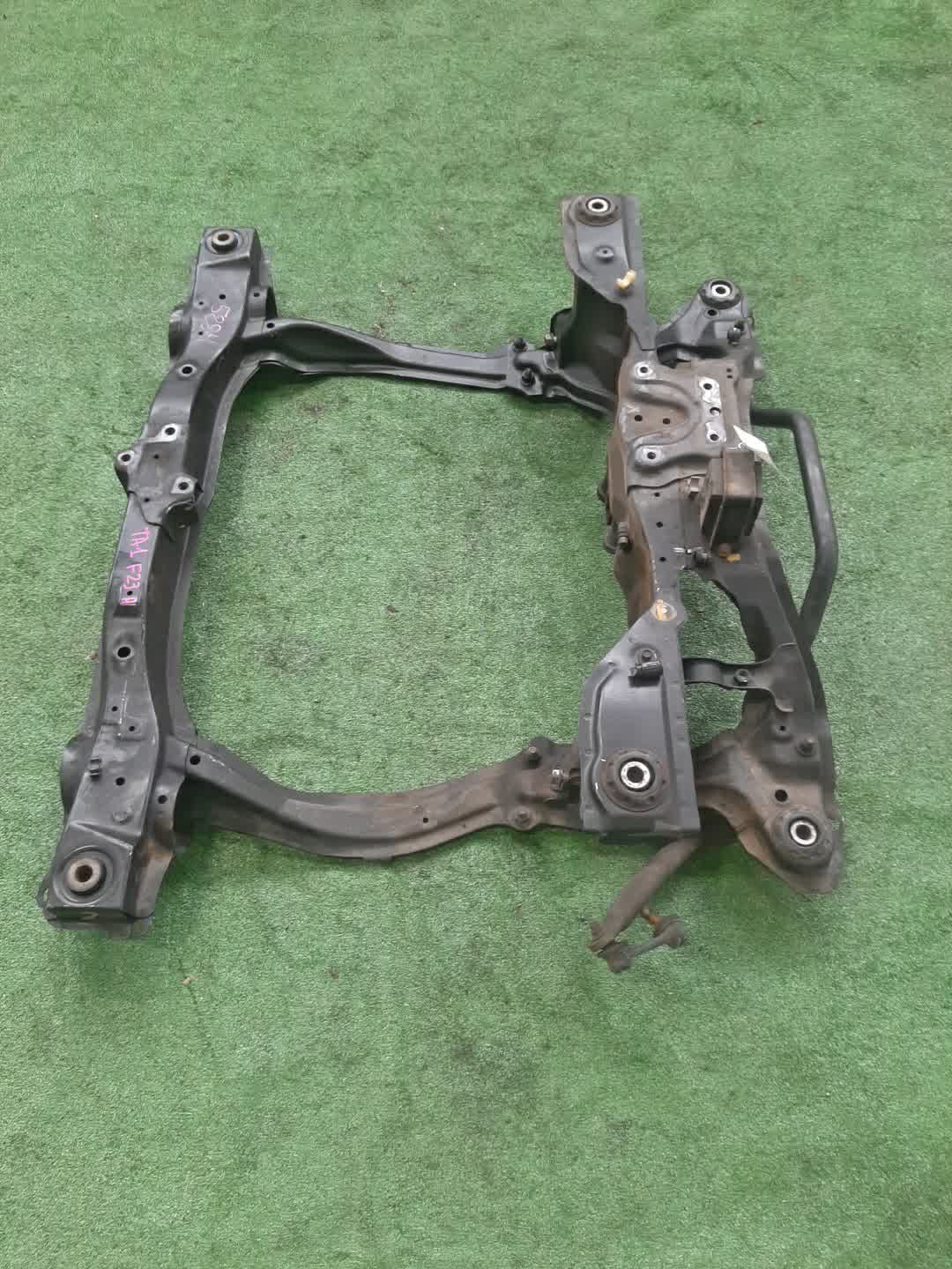 Балка под двс передняя HONDA AVANCIER TA1 F23A 5884 1 ракурс