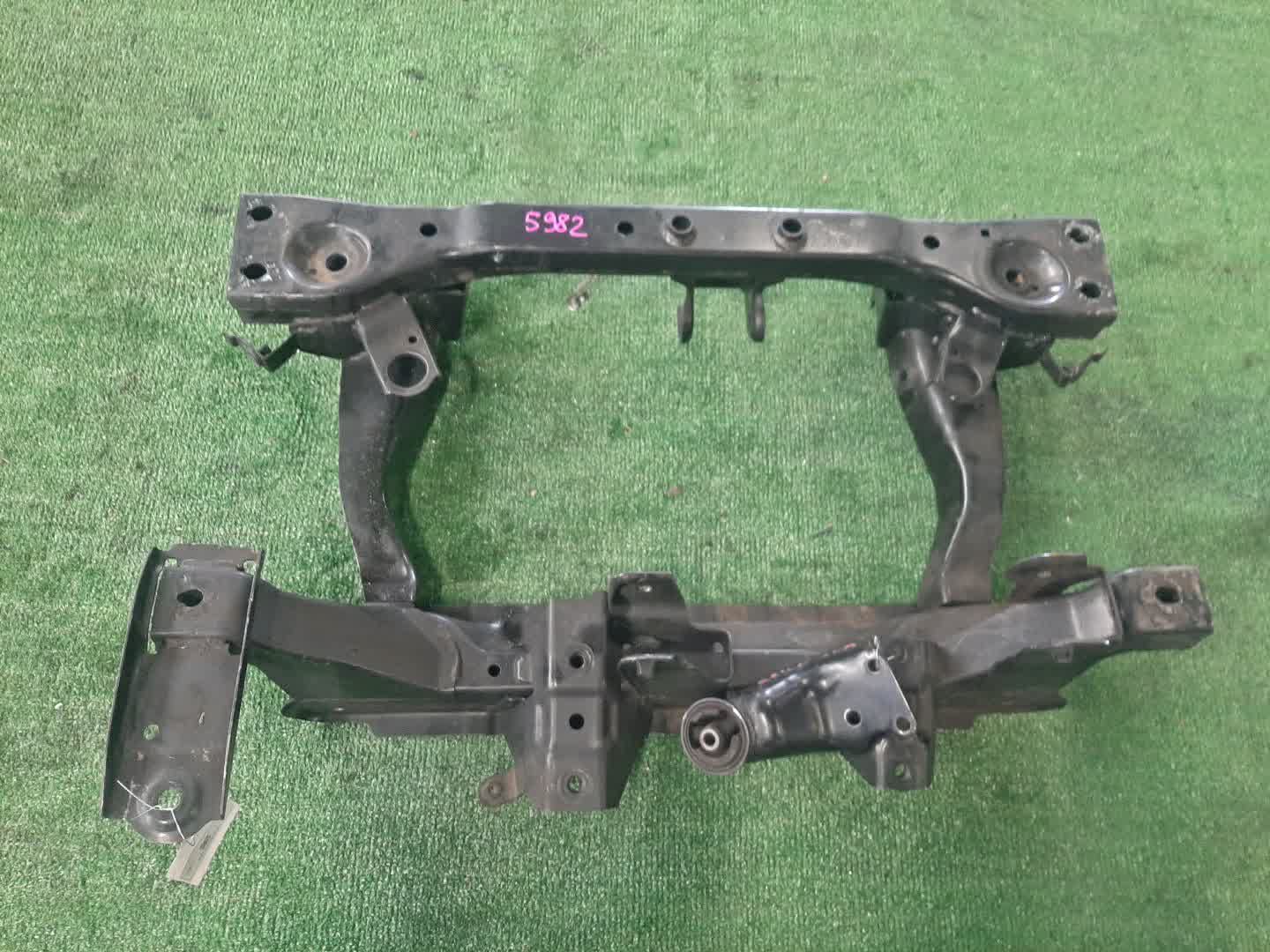 Балка под двс передняя DAIHATSU HIJET TRUCK S510P KF 5982 1 ракурс