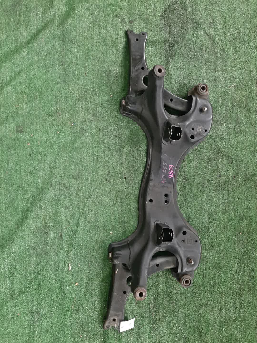 Балка под двс передняя TOYOTA AVENSIS AZT255 1AZ-FSE 6088 1 ракурс