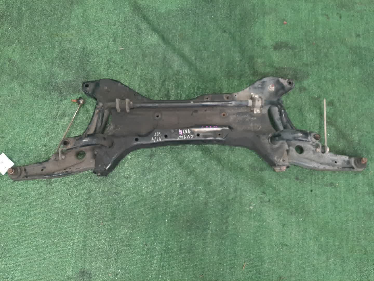Балка под двс передняя MITSUBISHI DELICA D5 CV1W 4N14 6237 1 ракурс