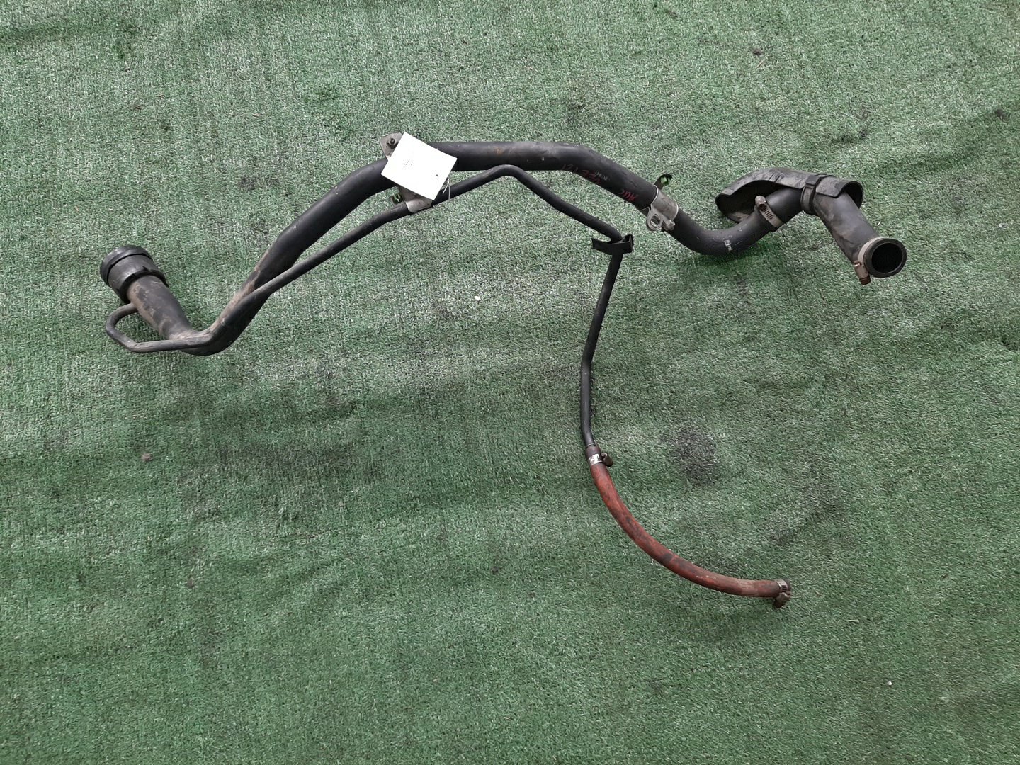 Горловина топливного бака  TOYOTA COROLLA FIELDER NZE121G 1 ракурс