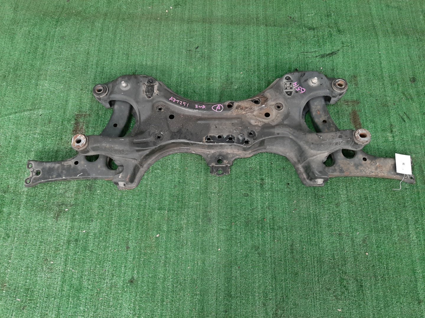 Балка под двс передняя TOYOTA AVENSIS AZT251 2AZ-FSE 6514 1 ракурс