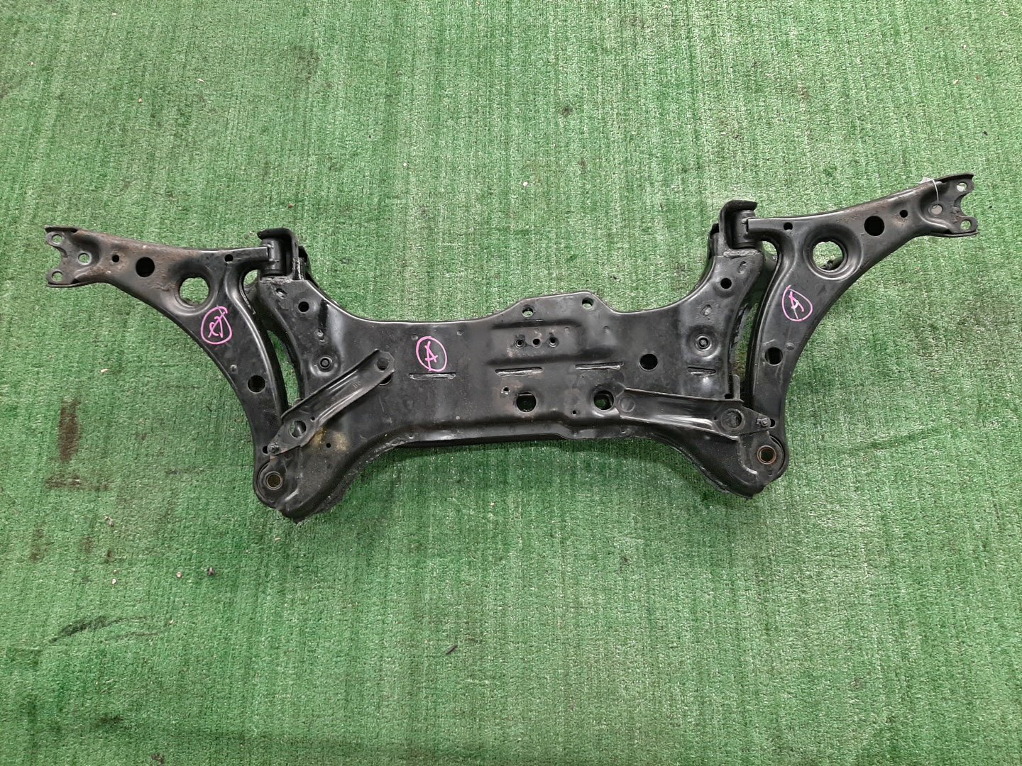 Балка под двс передняя TOYOTA GAIA ACM10G 1AZ-FSE 6517 2 ракурс