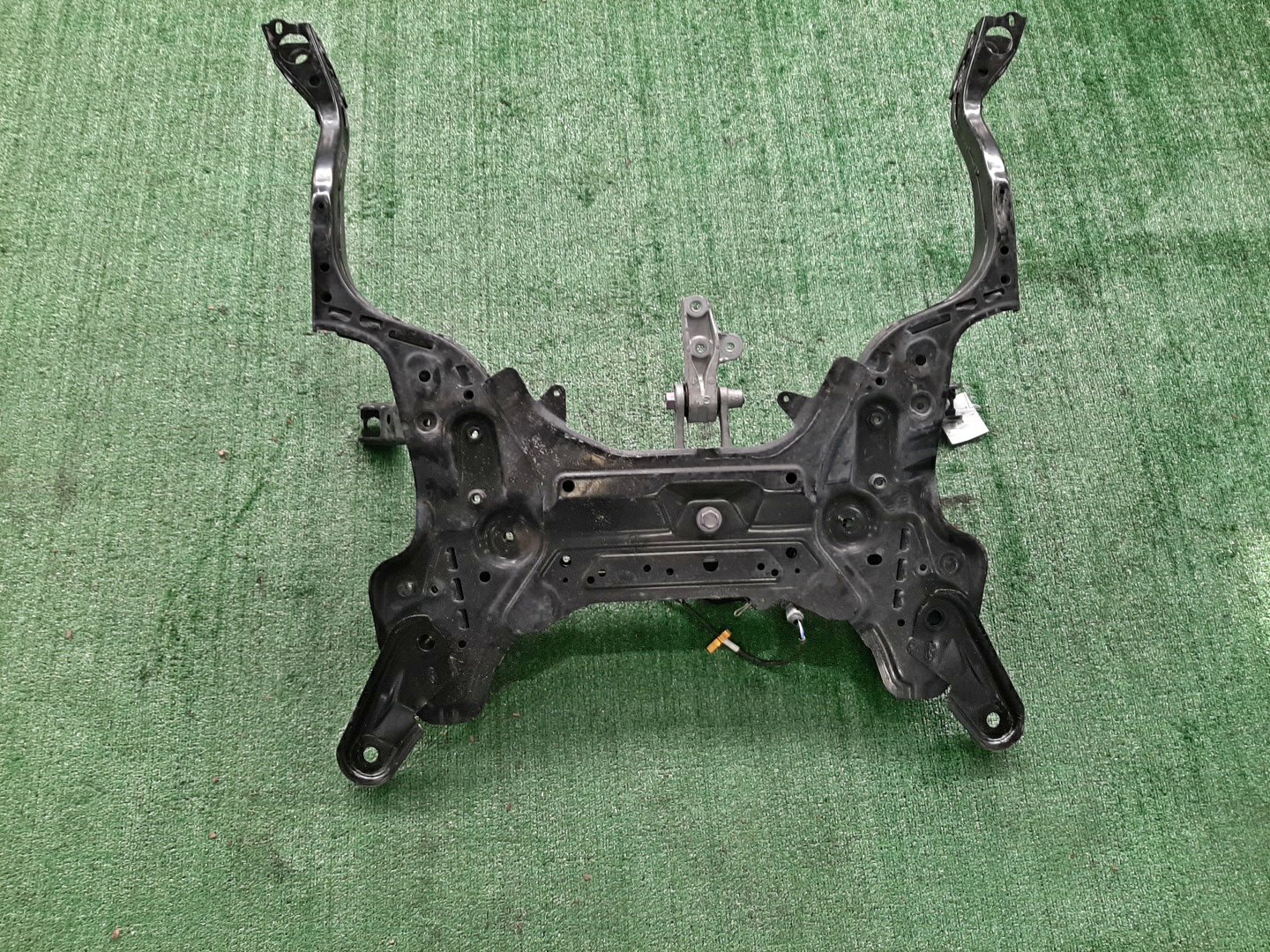 Балка под двс передняя TOYOTA YARIS MXPH10 M15A-FXE 6571 2 ракурс
