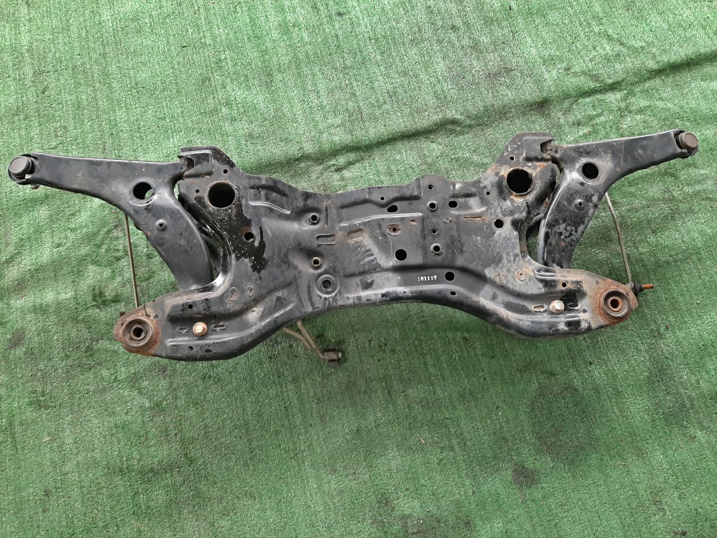 Балка под двс передняя MITSUBISHI GRANDIS NA4W 4G69 6620 2 ракурс