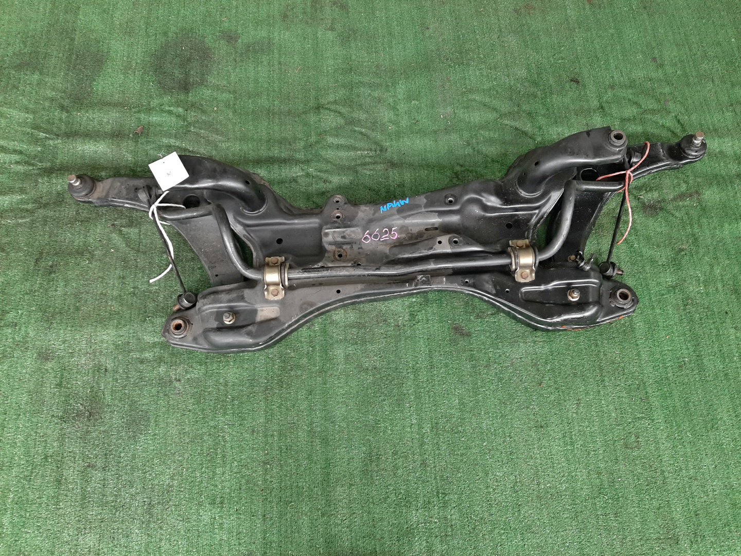 Балка под двс передняя MITSUBISHI GRANDIS NA4W 4G69 6625 1 ракурс