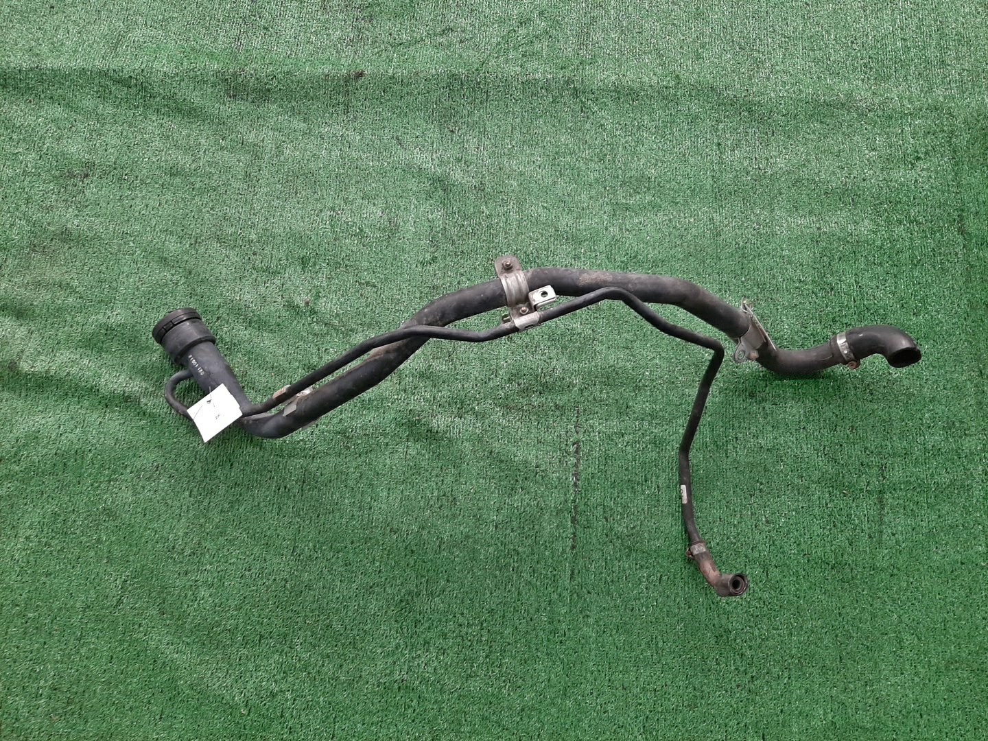 Горловина топливного бака  TOYOTA AXIO, COROLLA FIELDER, COROLLA  AXIO, FIELDER NZE141, NZE144, ZRE142, ZRE144, ZRE144G, ZRE142G, NZE144G, NZE141G 1 ракурс