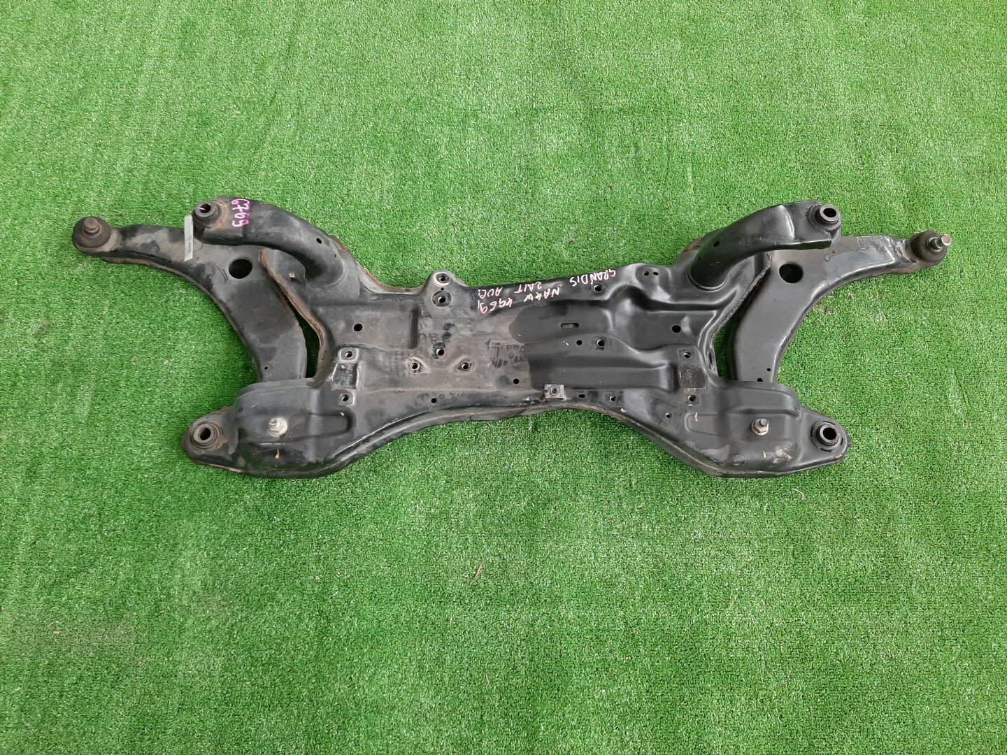 Балка под двс передняя MITSUBISHI GRANDIS NA4W 4G69 6769 1 ракурс