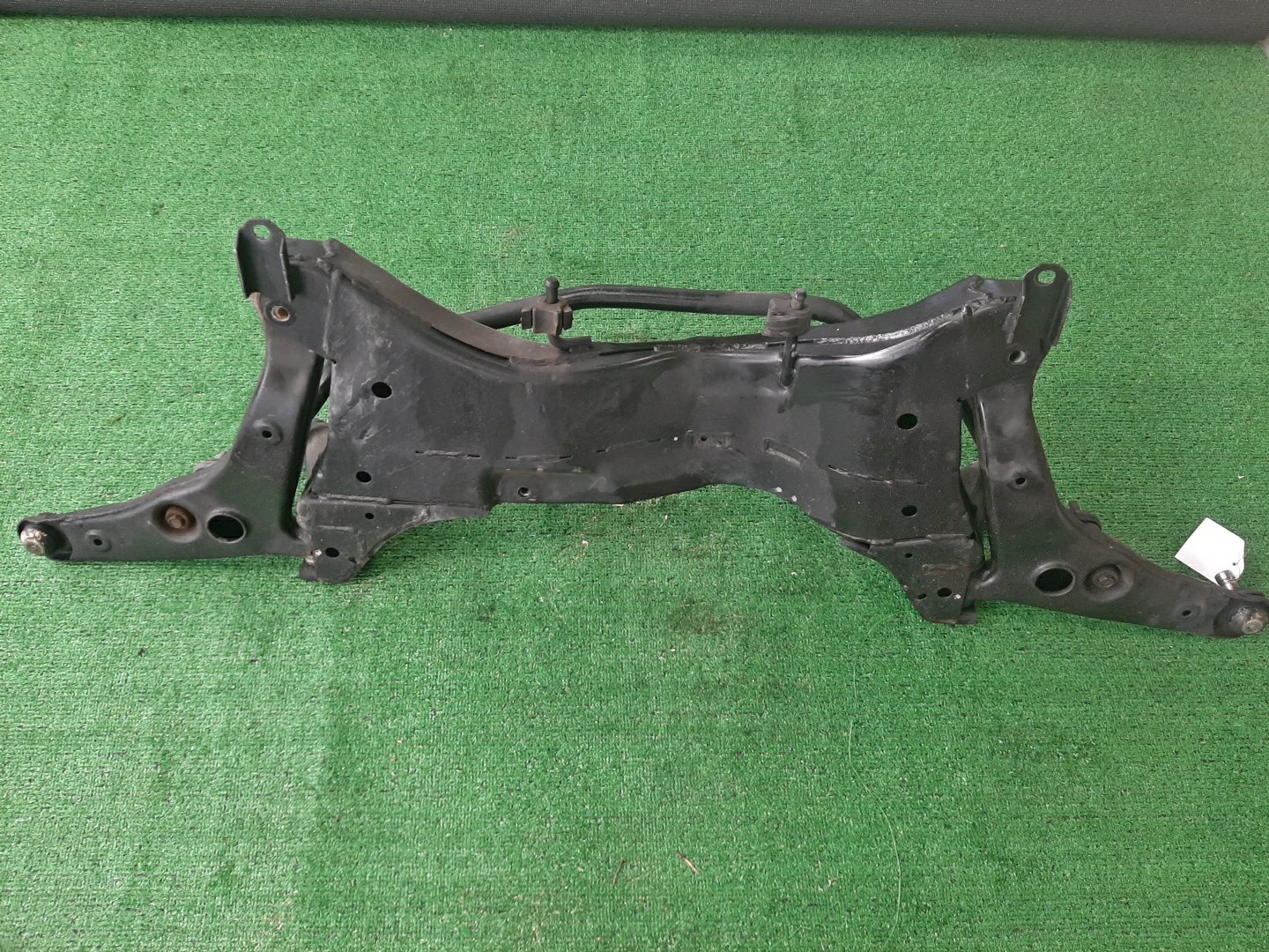 Балка под двс передняя MITSUBISHI DION CR6W 4G94 6834 2 ракурс