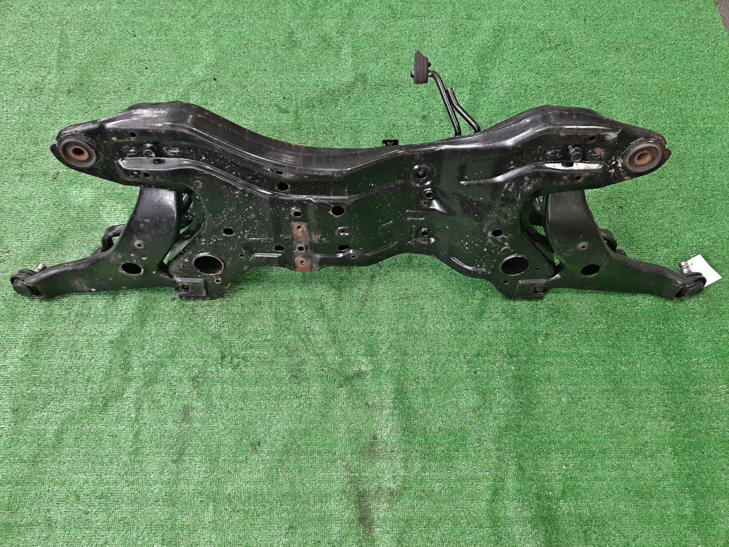 Балка под двс передняя MITSUBISHI GRANDIS NA4W 4G69 6855 2 ракурс