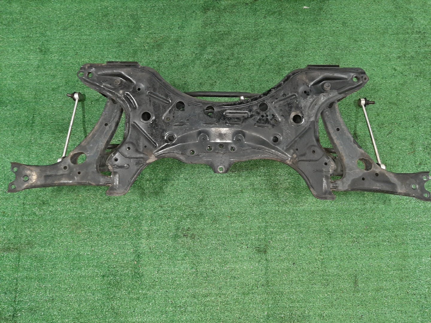Балка под двс передняя TOYOTA COROLLA NZE121 1NZ-FE 6868 2 ракурс
