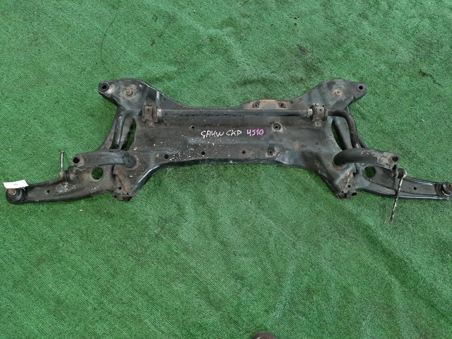 Балка под двс передняя MITSUBISHI RVR GA4W 4J10 6904 1 ракурс