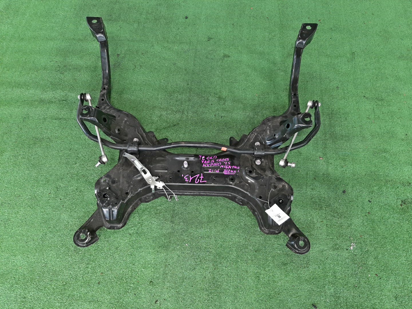Балка под двс передняя TOYOTA YARIS CROSS MXPB10 M15A-FKS 7213 1 ракурс