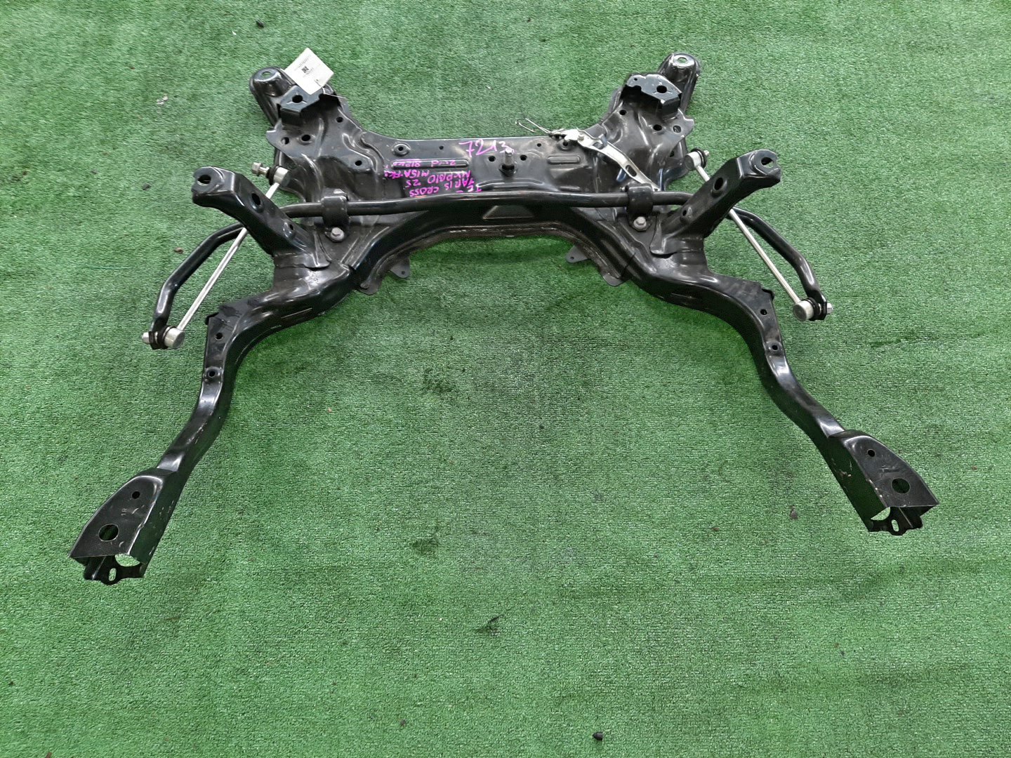 Балка под двс передняя TOYOTA YARIS CROSS MXPB10 M15A-FKS 7213 2 ракурс