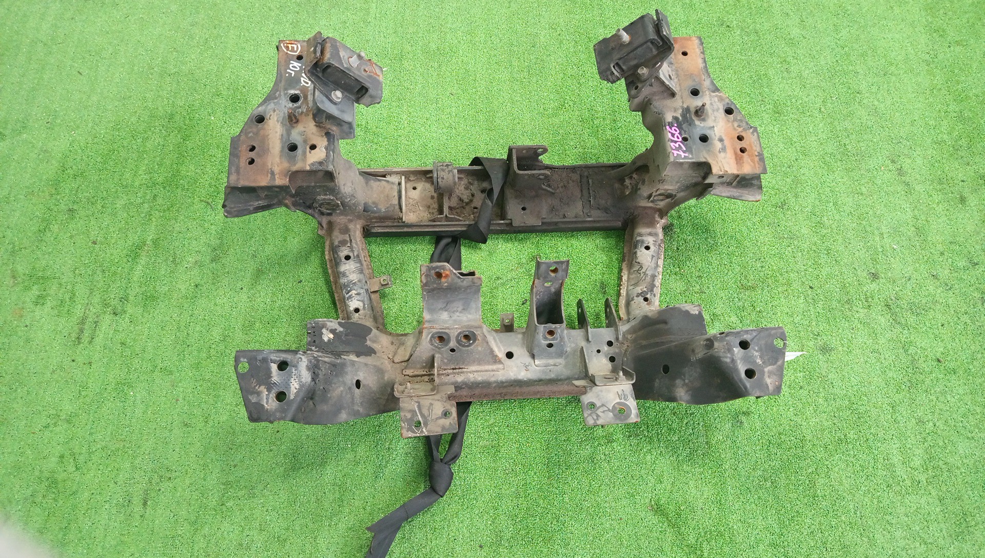 Балка под двс передняя NISSAN ATLAS F24 ZD30DDTI 7366 1 ракурс