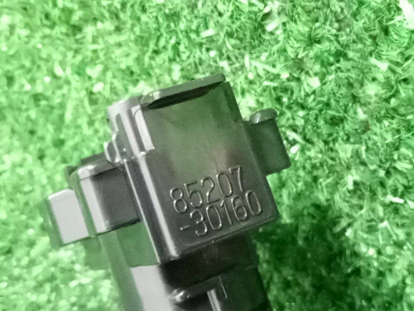 Форсунка омывателя правая передняя LEXUS GS300H AWL10 85207-30160 3 ракурс