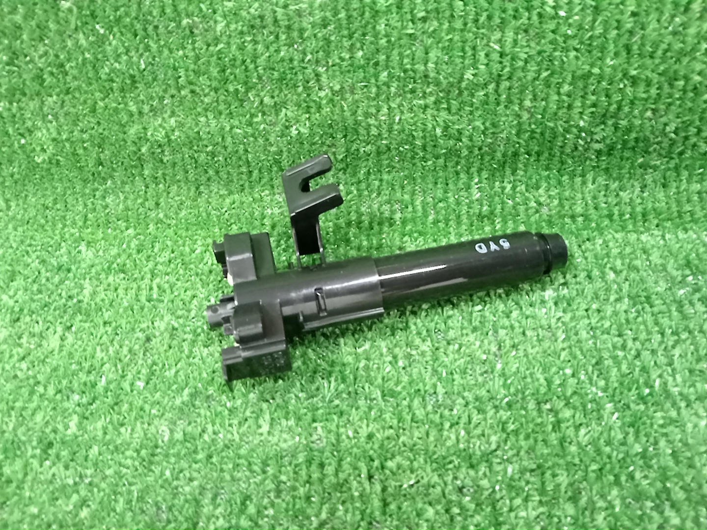 Форсунка омывателя левая передняя LEXUS GS300H AWL10 85208-30160 2 ракурс