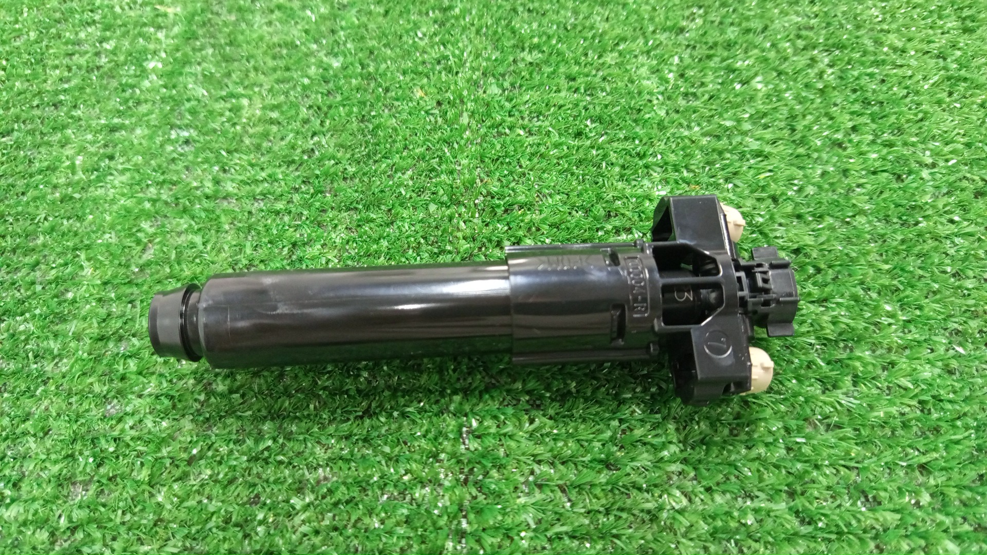 Форсунка омывателя правая передняя LEXUS RZ450E XEBM15 85207-46010 2 ракурс