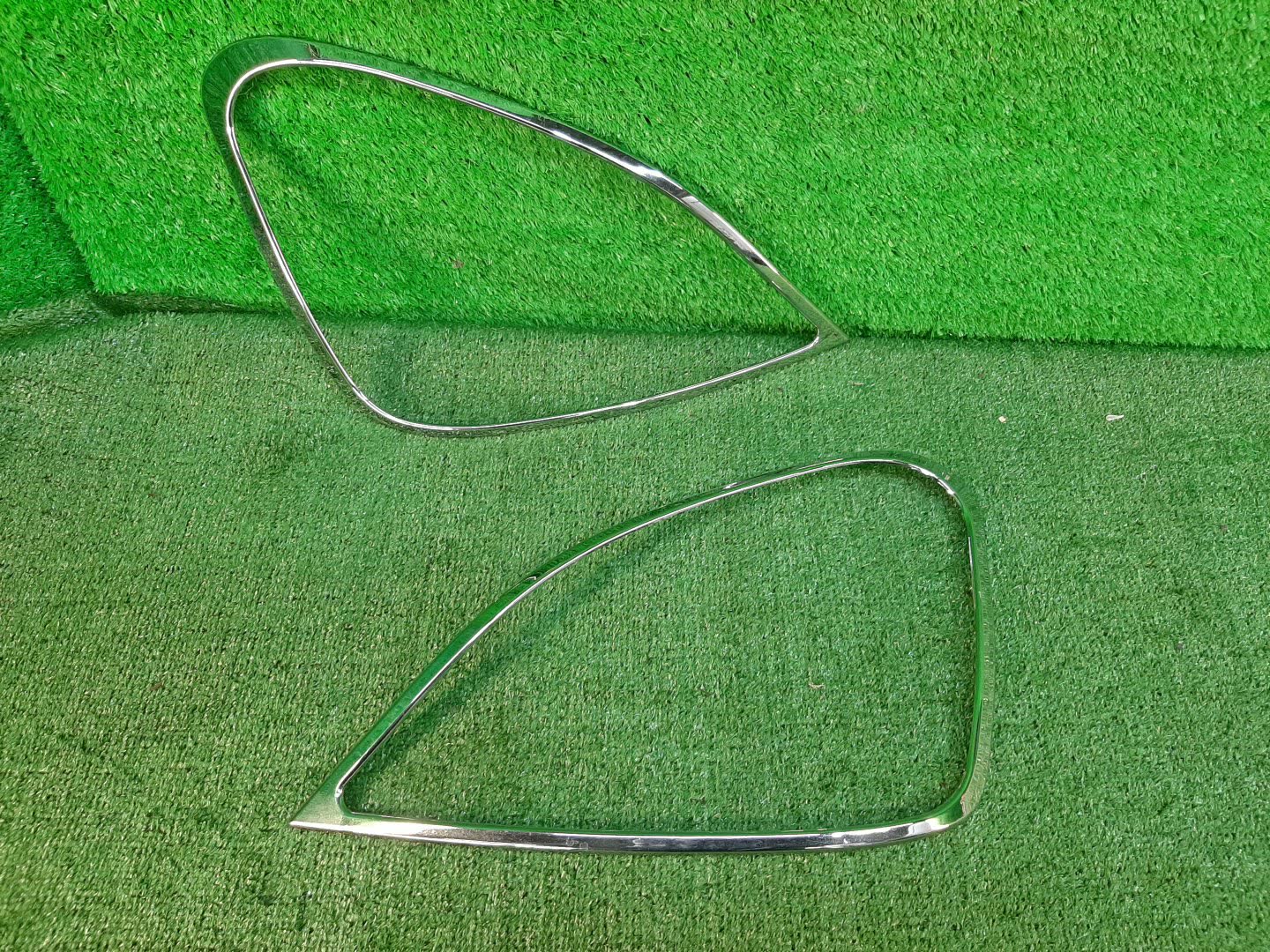 Накладка декоративная левая TOYOTA CELSIOR UCF31 1 ракурс Накладка декоративная левая TOYOTA CELSIOR UCF31 1 ракурс