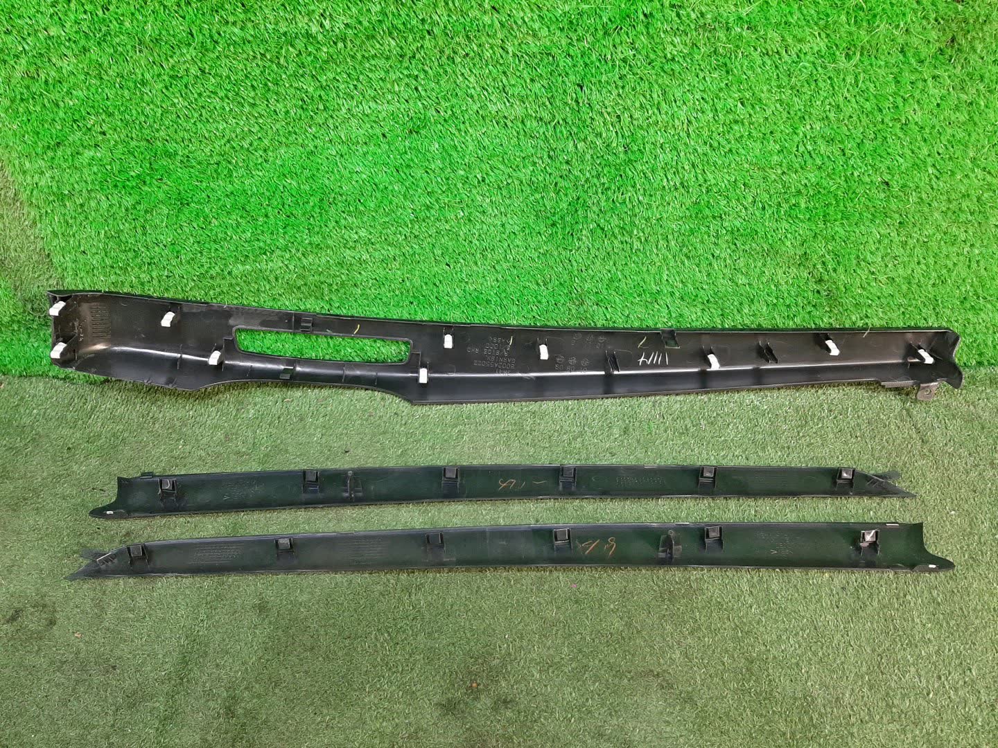 Накладка декоративная MITSUBISHI GALANT FORTIS CY4A 4 ракурс