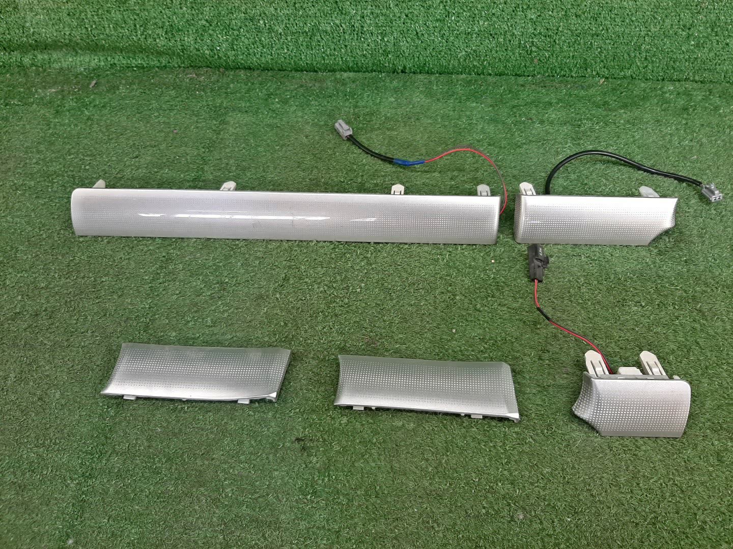 Накладка декоративная TOYOTA PIXIS SPACE L575A 1 ракурс Накладка декоративная TOYOTA PIXIS SPACE L575A 1 ракурс