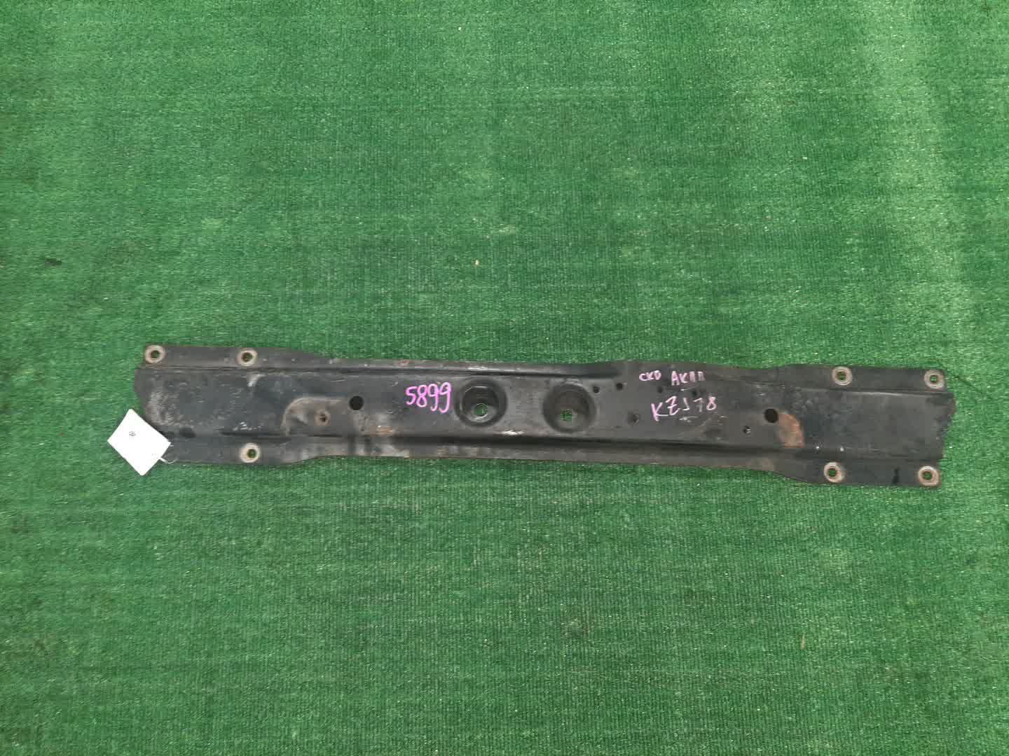 Балка под кпп TOYOTA LAND CRUISER PRADO KZJ78W 1KZ-TE 5899 1 ракурс