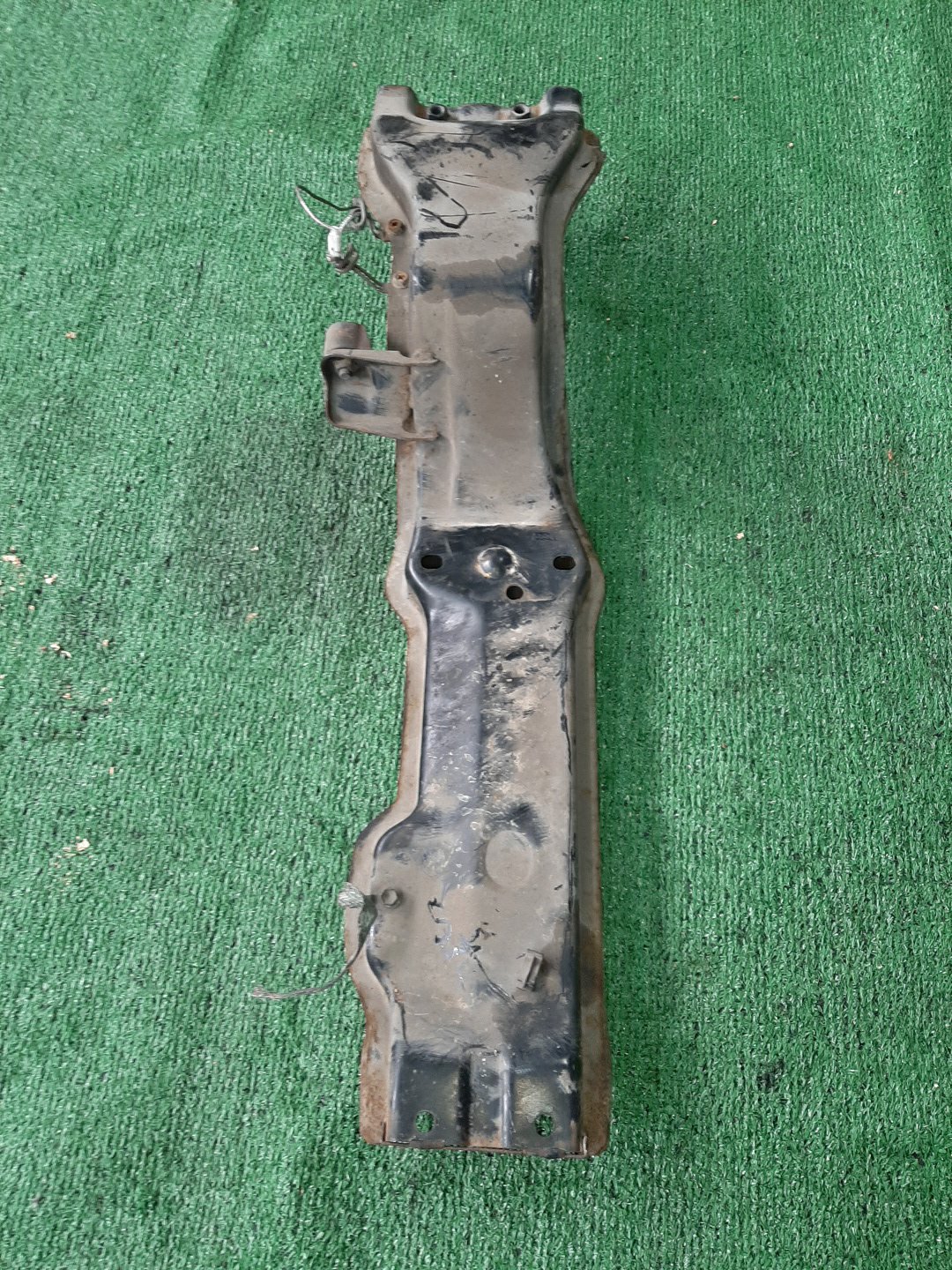 Балка под кпп SUZUKI ESCUDO TD11W H20A 6732 2 ракурс