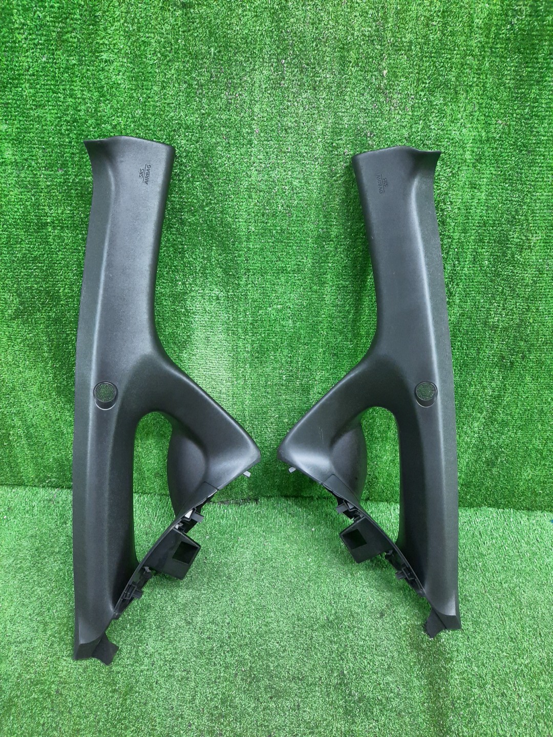 Накладка декоративная левая передняя NISSAN LEAF ZE1 76911-3NA0A/76912-3NA0A 1 ракурс Накладка декоративная левая передняя NISSAN LEAF ZE1 76911-3NA0A/76912-3NA0A 1 ракурс