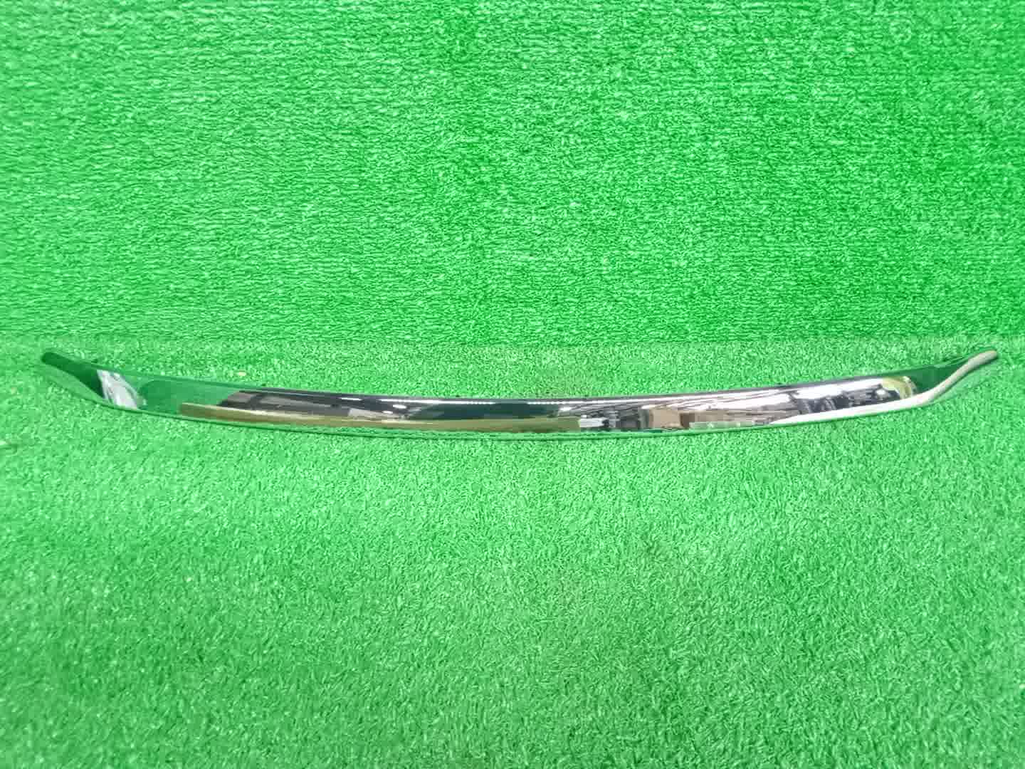 Молдинг капота передний TOYOTA VANGUARD ACA33W 75770-42020 1 ракурс
