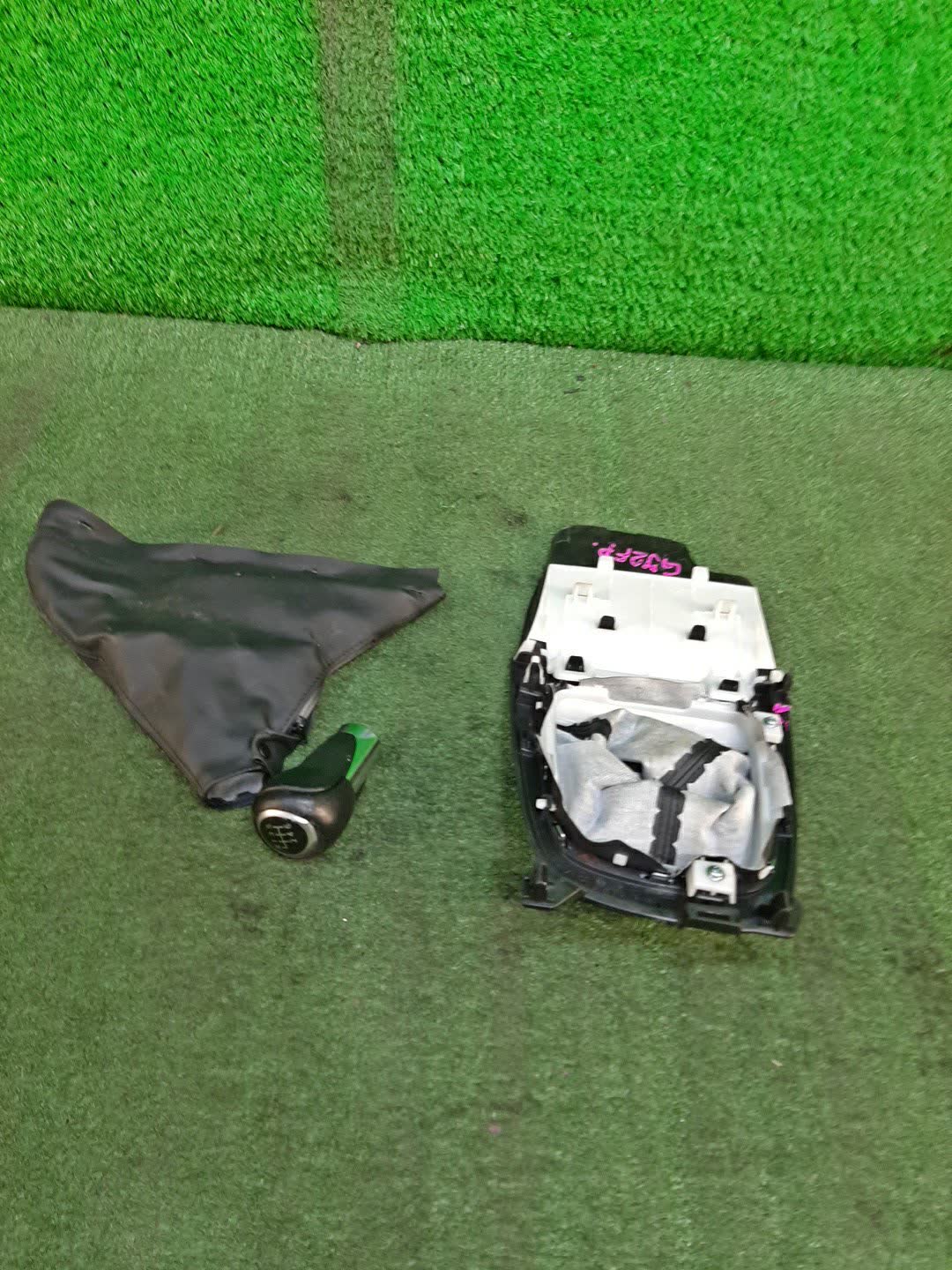 Консоль кпп MAZDA ATENZA GJ2FP 3 ракурс