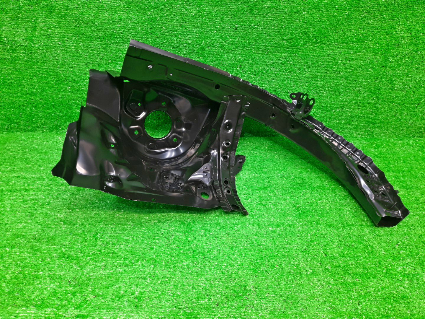 Лонжерон правый передний TOYOTA RAV4 AXAH52 53701-42900 3 ракурс