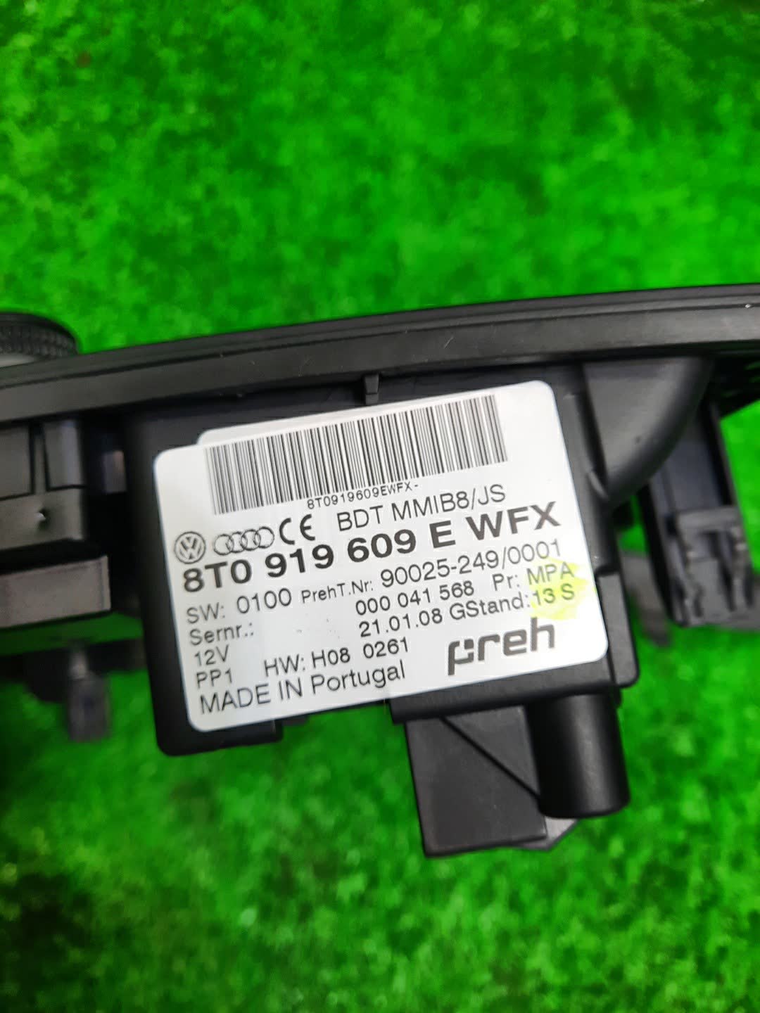 Консоль кпп AUDI A5 8T3 8T0919609 3 ракурс