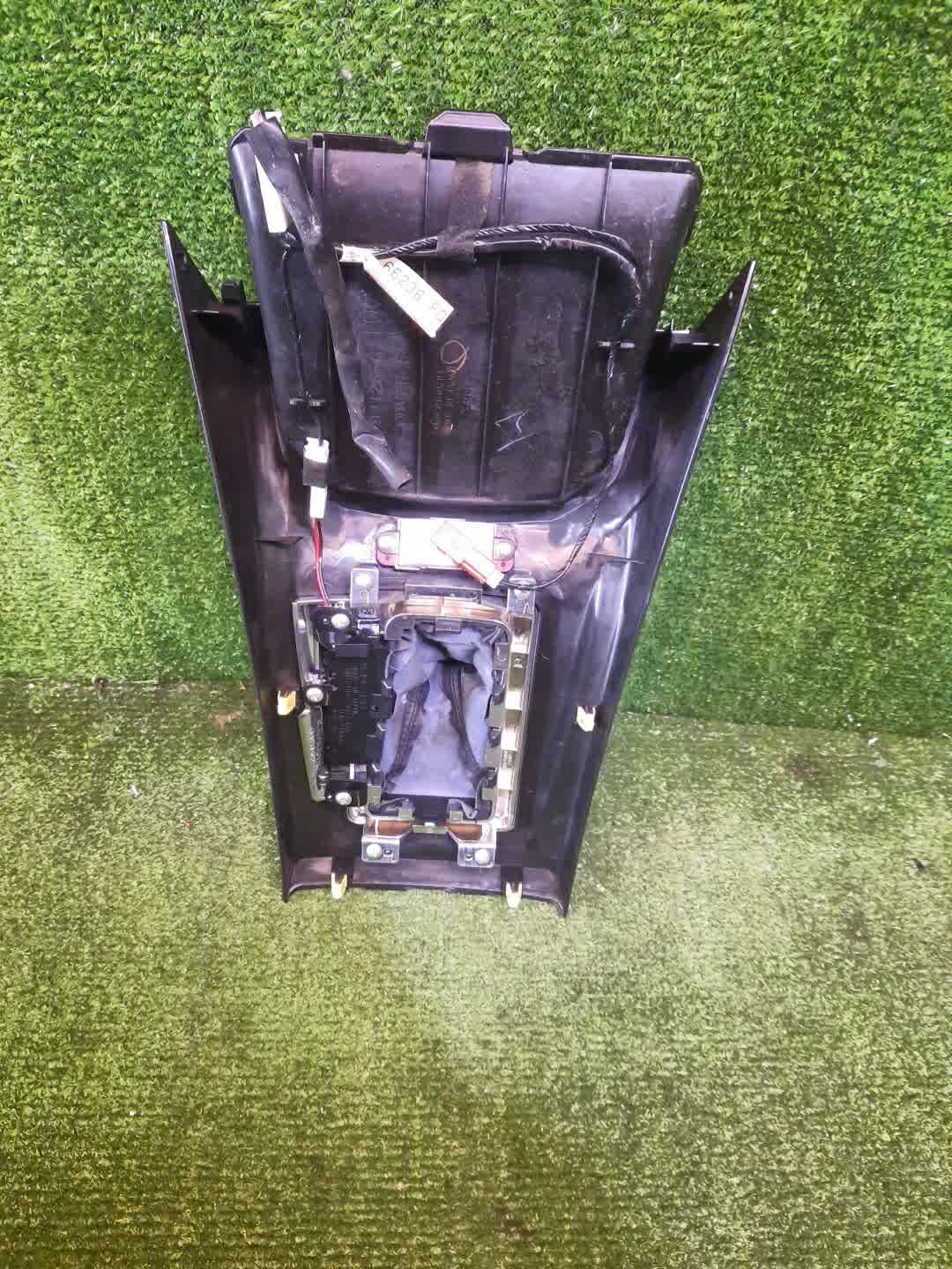Консоль кпп SUBARU IMPREZA WRX STI GVF 3 ракурс