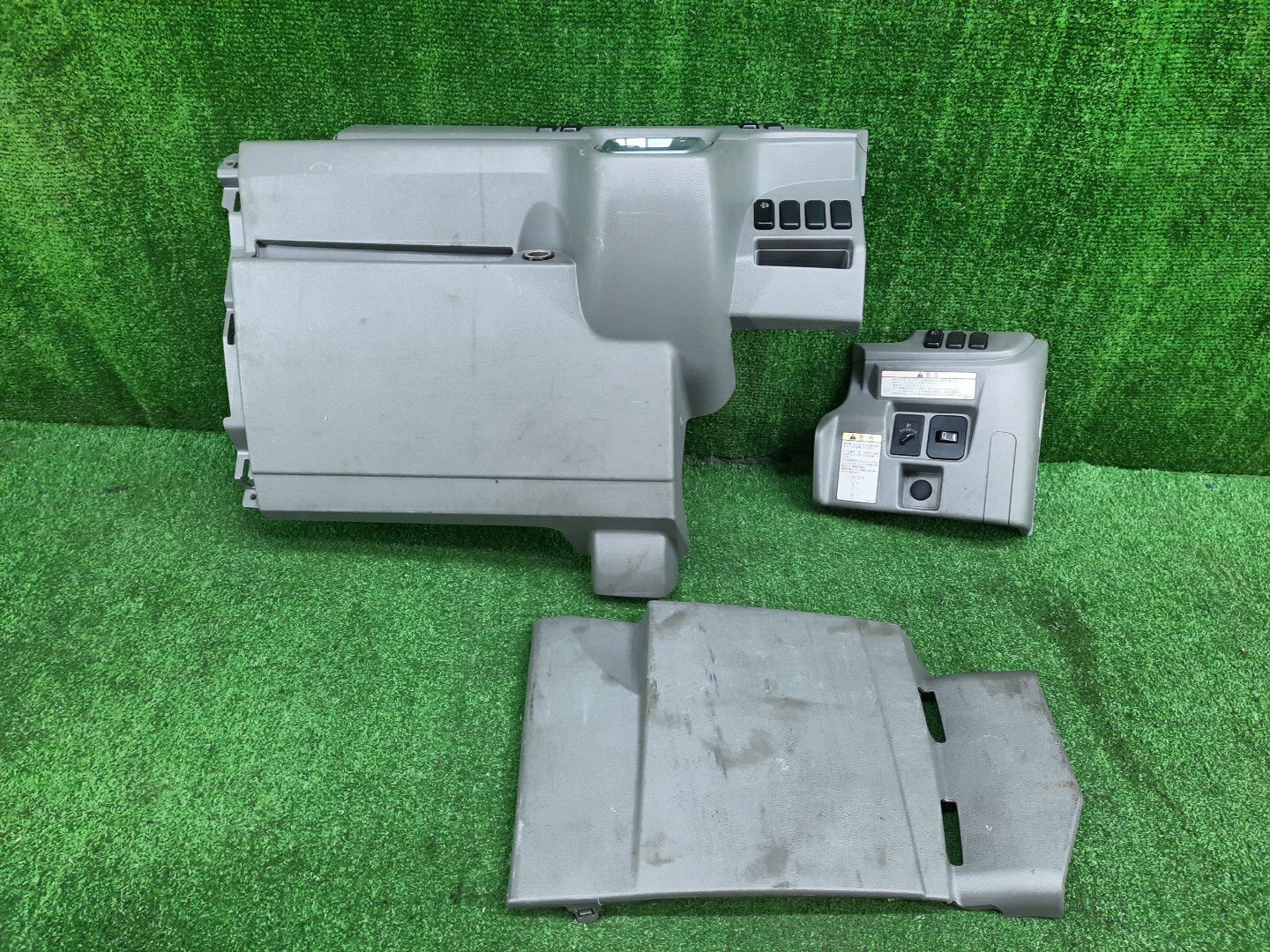 Консоль кпп MITSUBISHI FUSO CANTER FBA00 1 ракурс