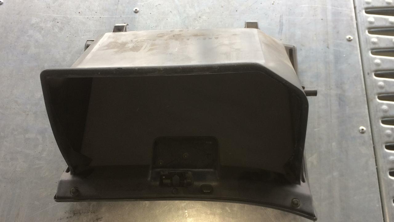 Бардачок TOYOTA LAND CRUISER HDJ81 1 ракурс