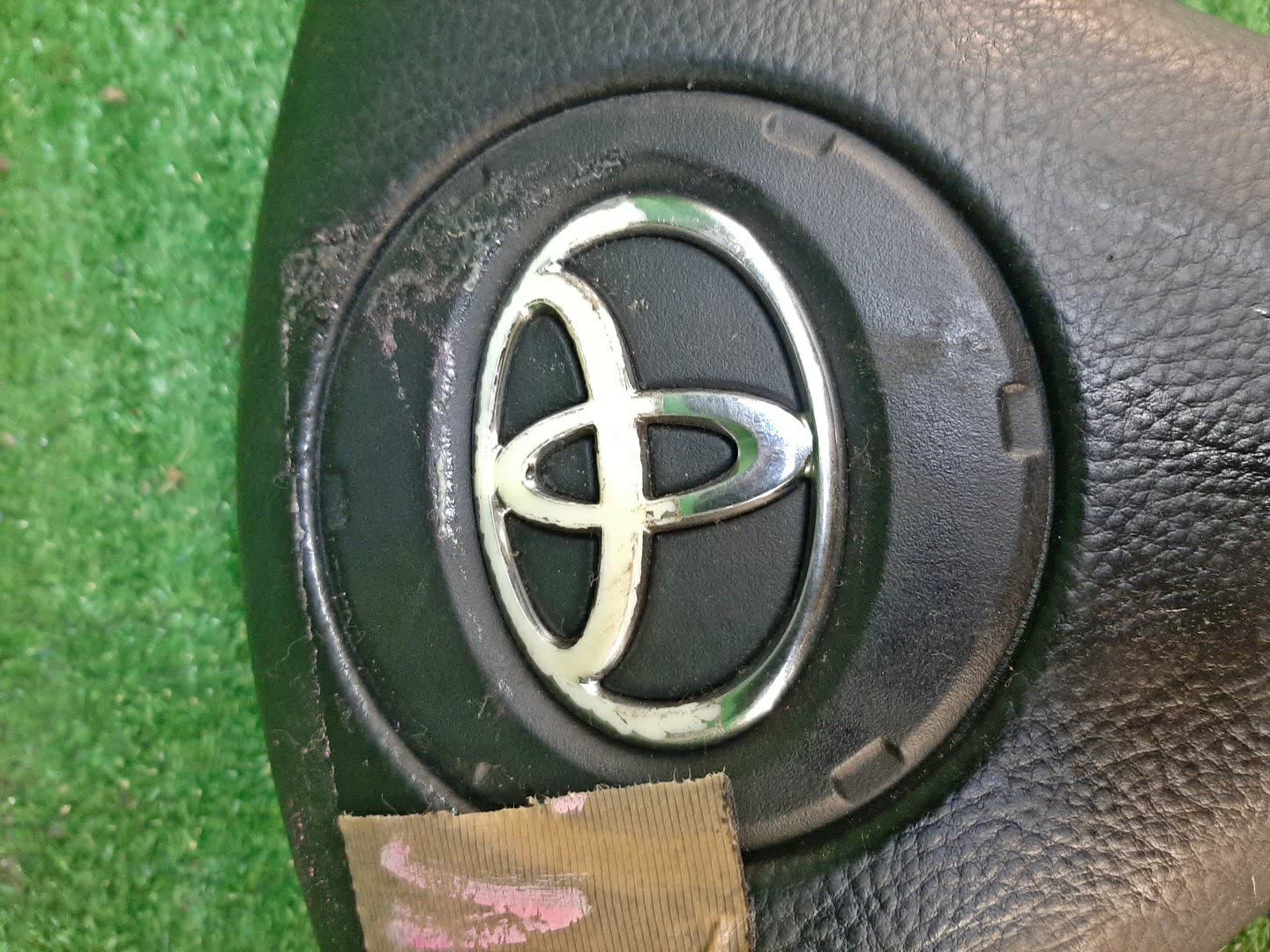 Airbag водительский TOYOTA WINDOM MCV30 2 ракурс Airbag водительский TOYOTA WINDOM MCV30 2 ракурс
