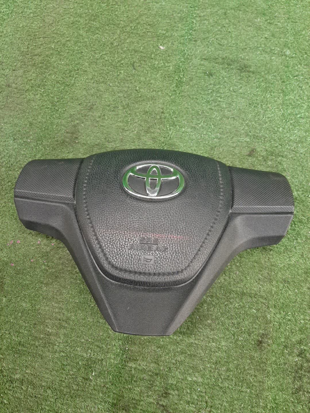 Airbag водительский TOYOTA COROLLA  AXIO NZE161 1 ракурс