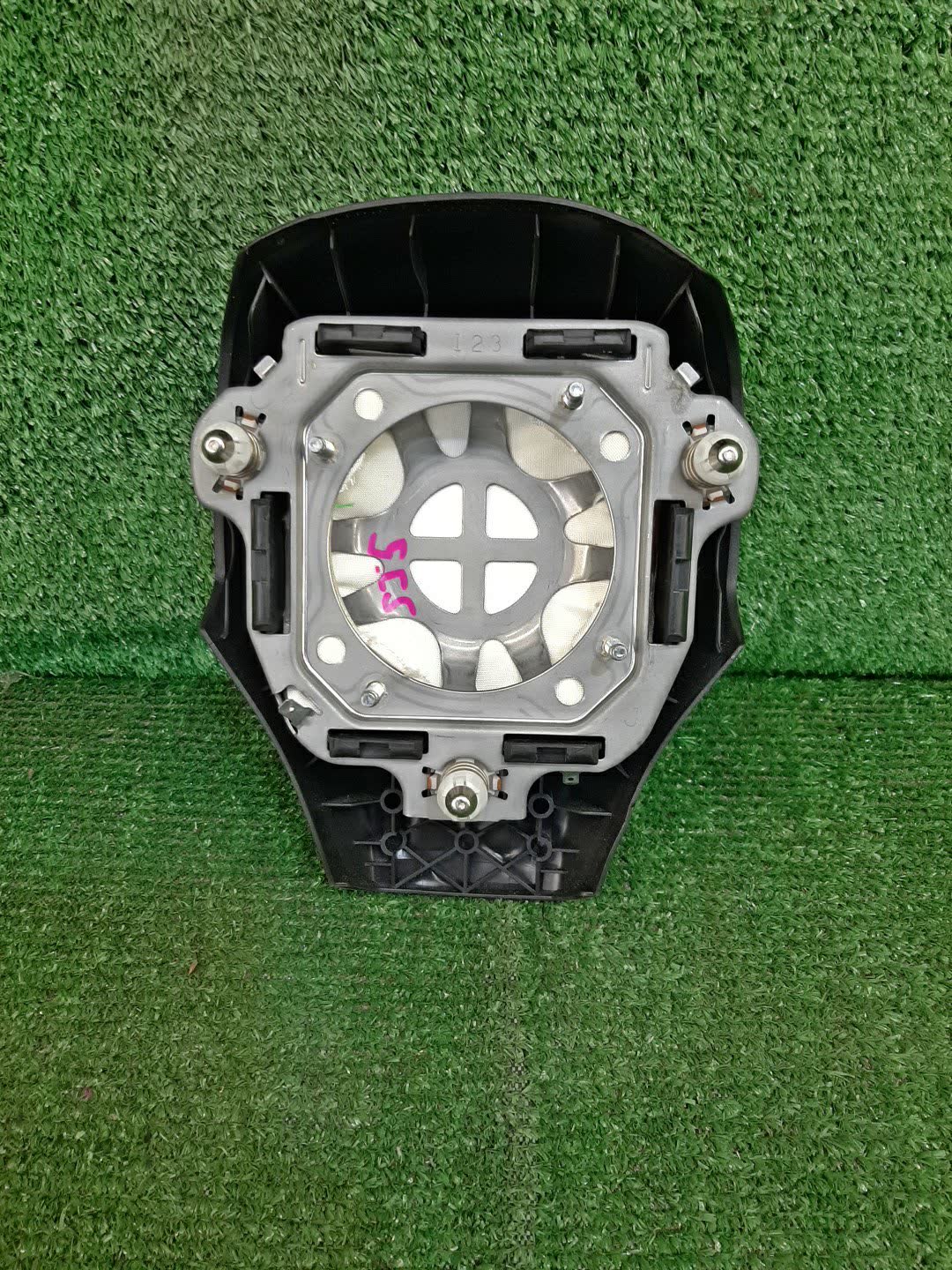 Airbag водительский SUBARU FORESTER SJ9, SJ5, SJG 2 ракурс